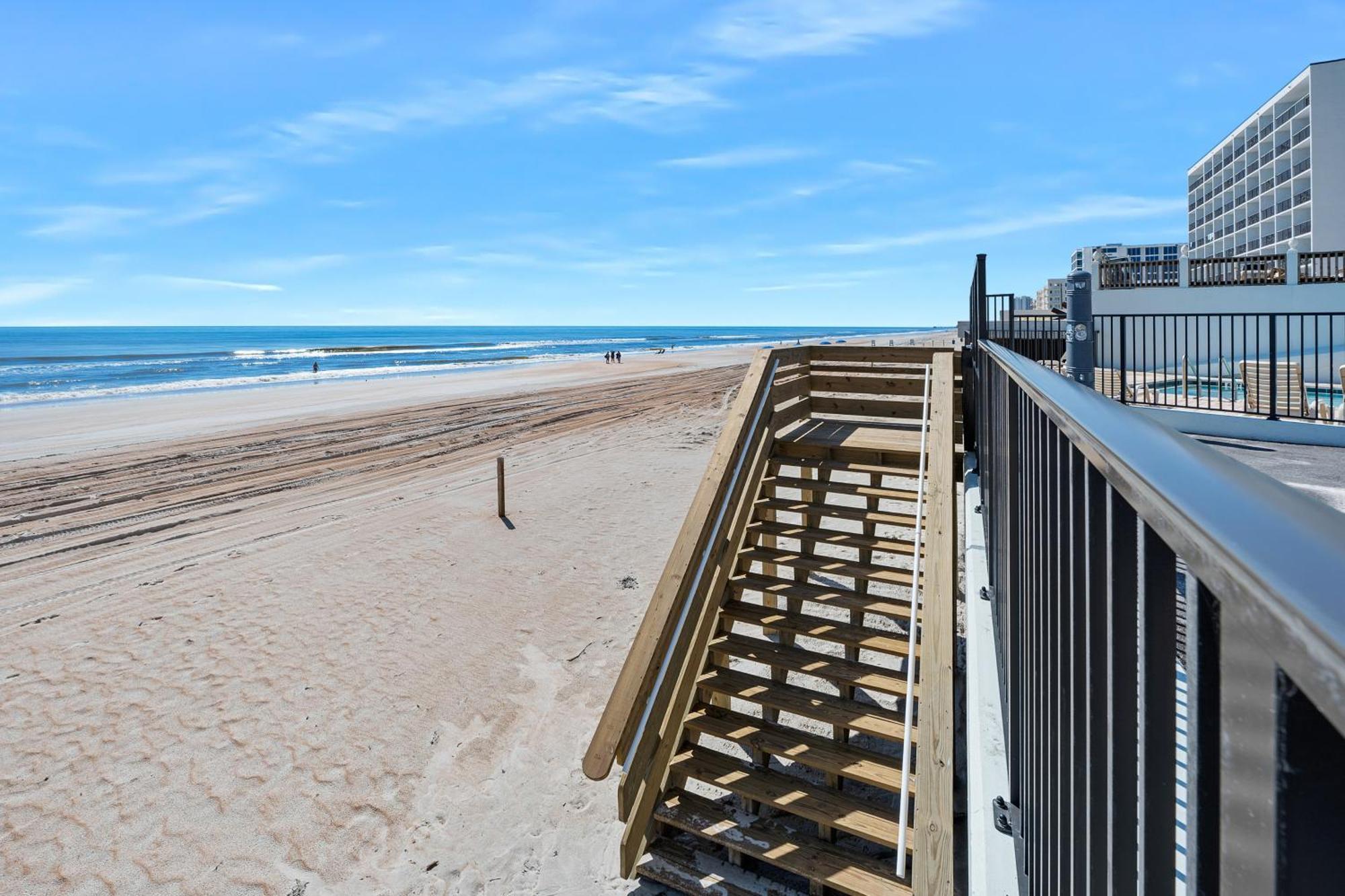 Family Friendly Oceanfront Condo With Pool! Daytona Beach Exterior foto